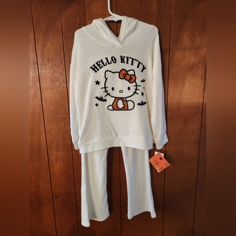 Hello Kitty White & Orange Girl's Pajama/Lounge Set, Size 5T, NWT